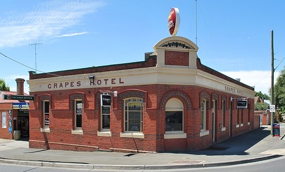 Grapes Hotel Golden Point